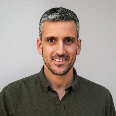 Yoav Naveh